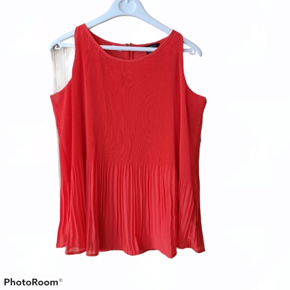 CUTE coral sleeveless blouse - Picture 2 of 16